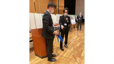 視覚障害者向け白杖装着用電子コンパスの登壇発表を行いました featured image